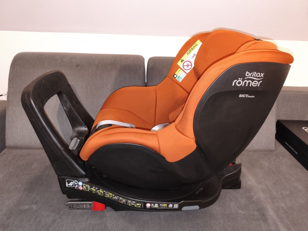 Fotelik Britax romer dualfix m i size.