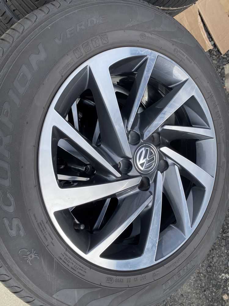 Vw koła 17" opona 215/65 lato. Idealne piękny wzór.