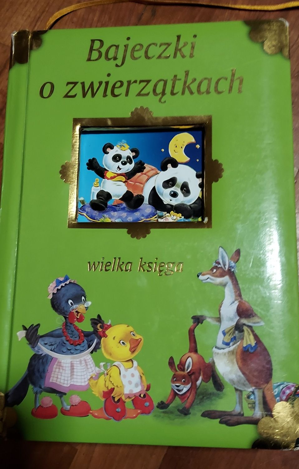 Wielka księga Bajeczki o zwierzątkach