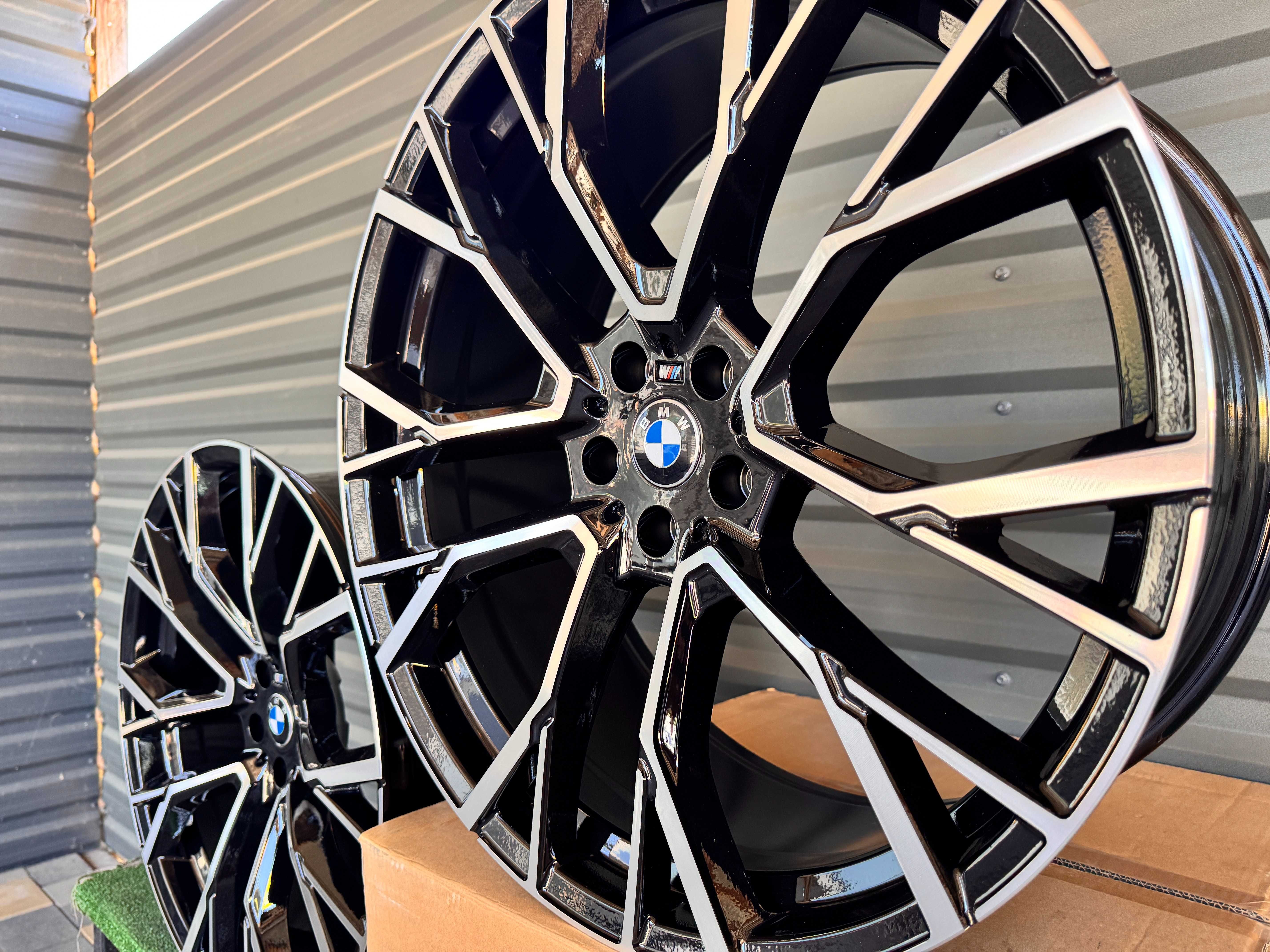 Нові диски Різноширокі R22 5x112 BMW G06 G05 G07 X5 X6 X7 G02 X4
