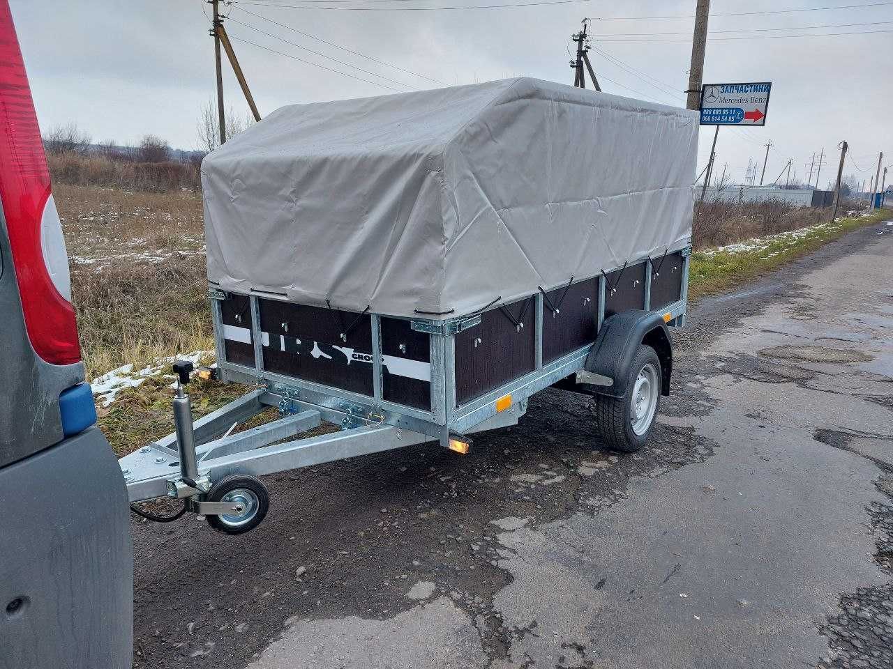 Легковий прицеп.