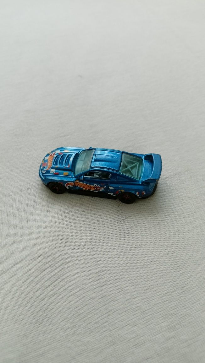 Auto samochód hot wheels