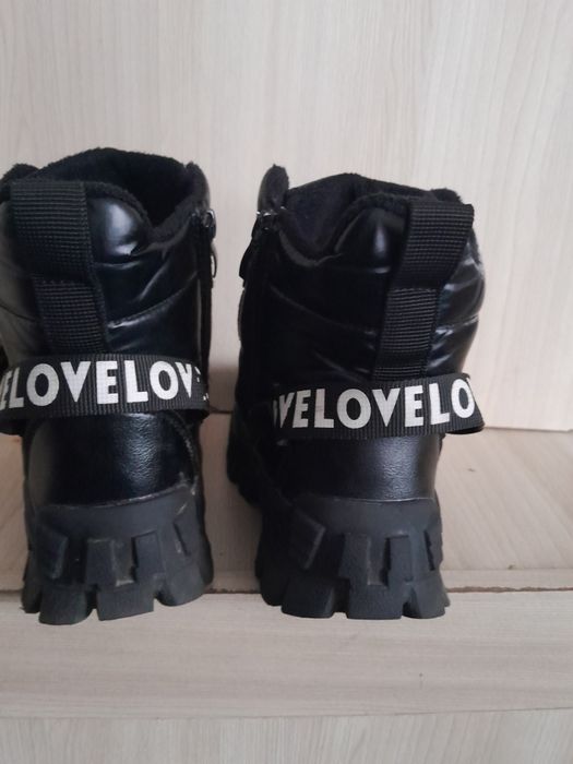 Зимові чобітки на дівчинку