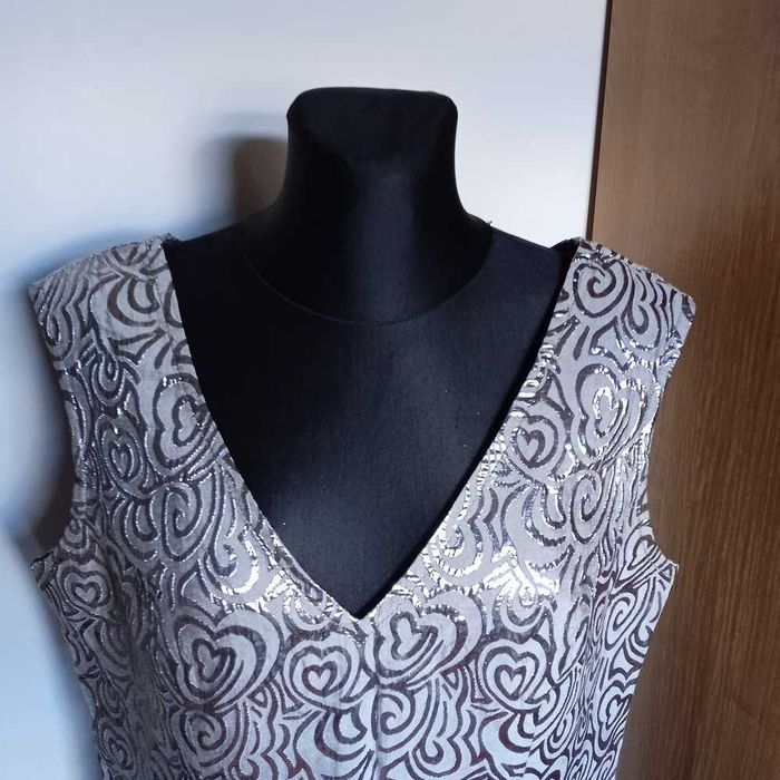 Wizytowa sukienka popiel srebro r. 44