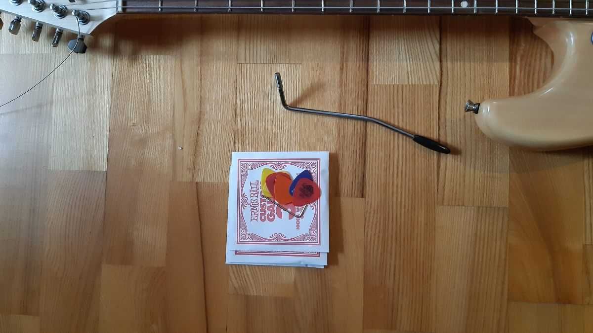 Gitara dla początkującego, Everplay ST2 ustawiona