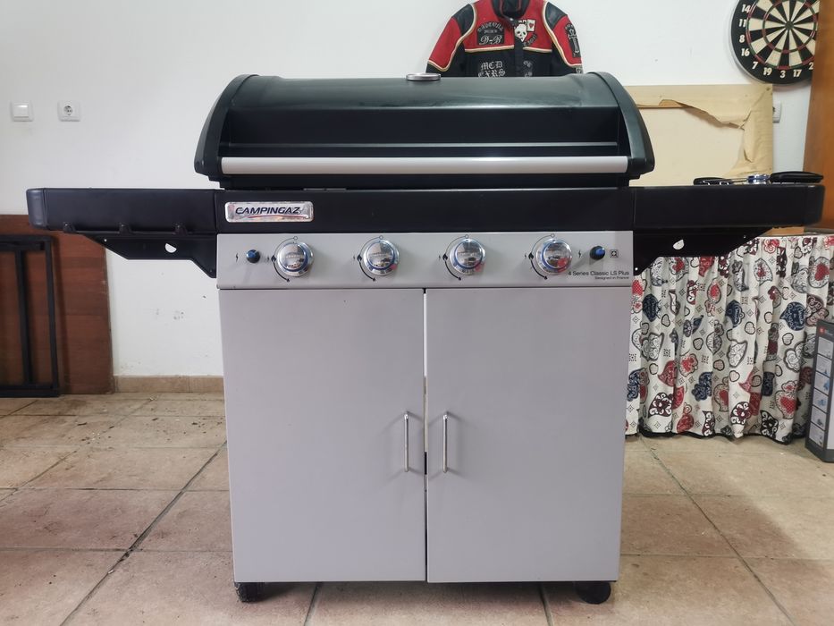 Churrasqueira Campingaz 4 Series Classic LS Plus