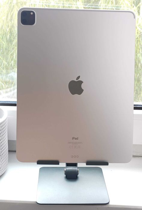 iPad Pro 12.9” (5. generacja, 256 GB, Wi-Fi) + Keyboard + Pencil 2