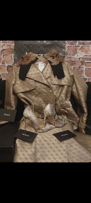 Szpilki skórzane złote z limitowanej serii Marki Kazar