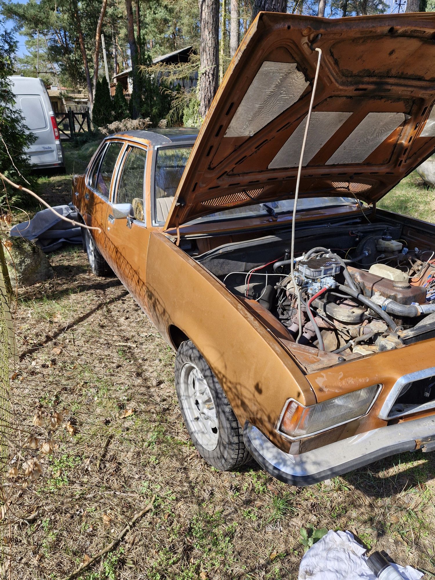 Opel commodore 2.5 sedan