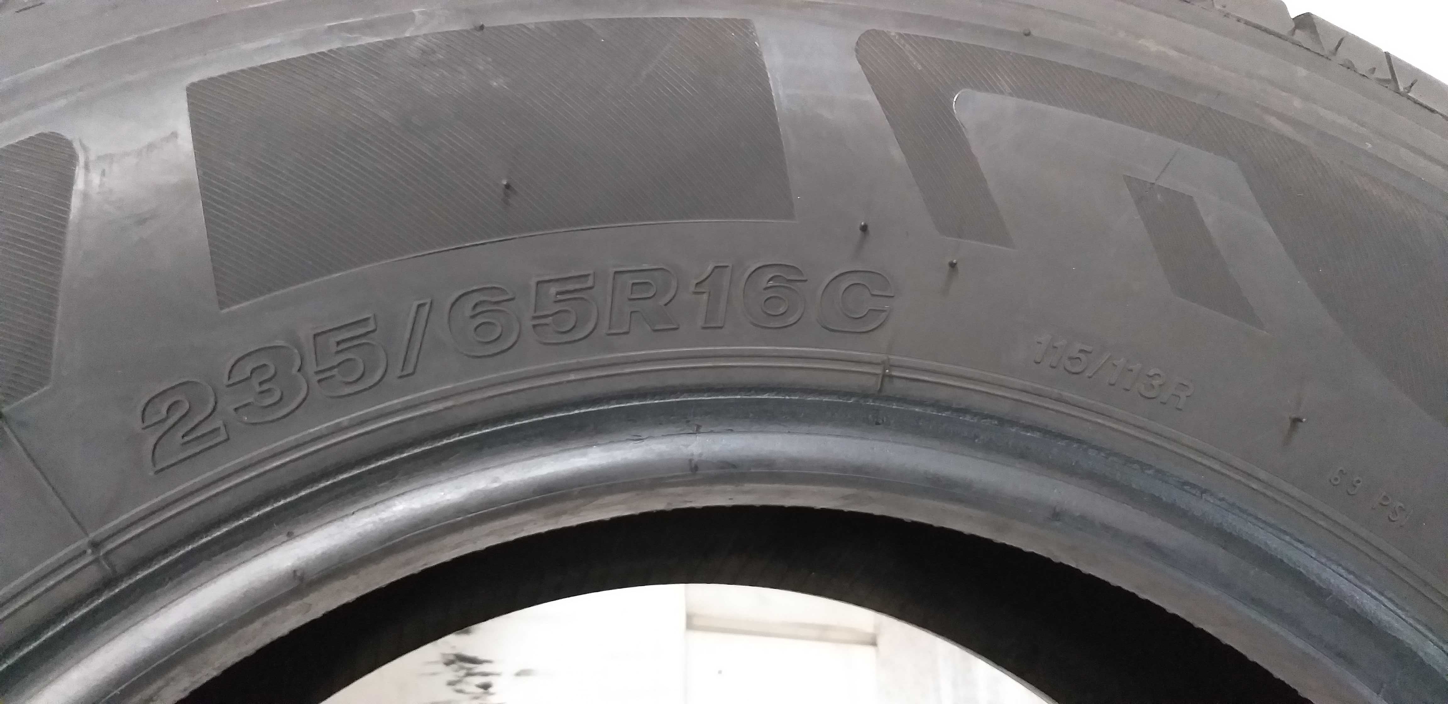 Szt2438M Sztuka 235/65R16C Firestone Van-Hawk2 dot.3518