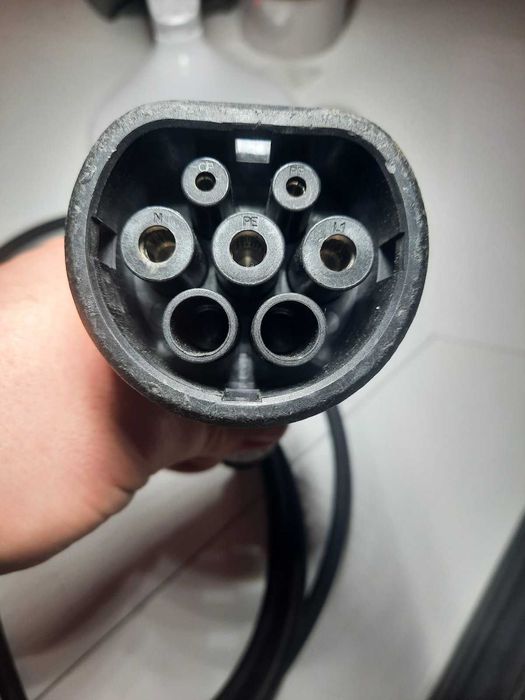 Продам зарядное устройство Mersedes