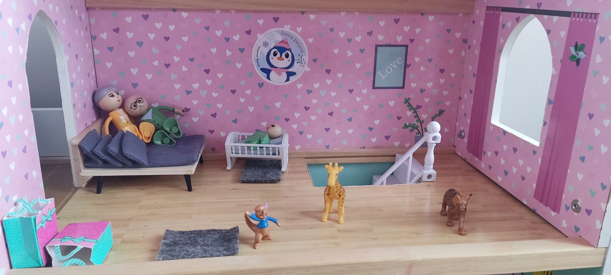 Domek dla lalek playtive lidl z dodatkowymi akcesoriami