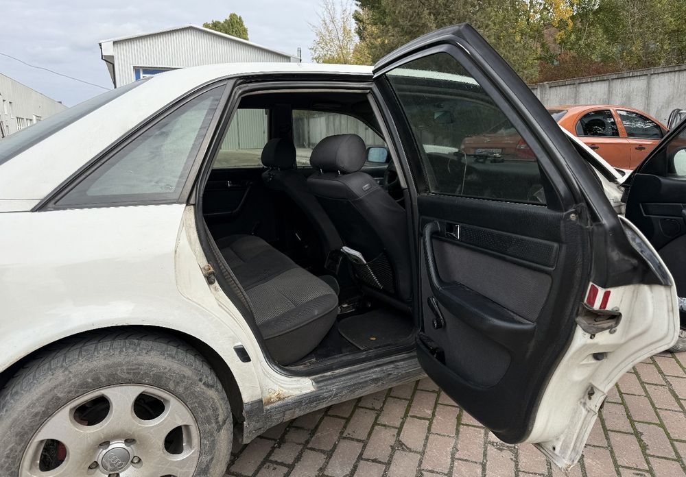 Ауді 100 с4 1993Р