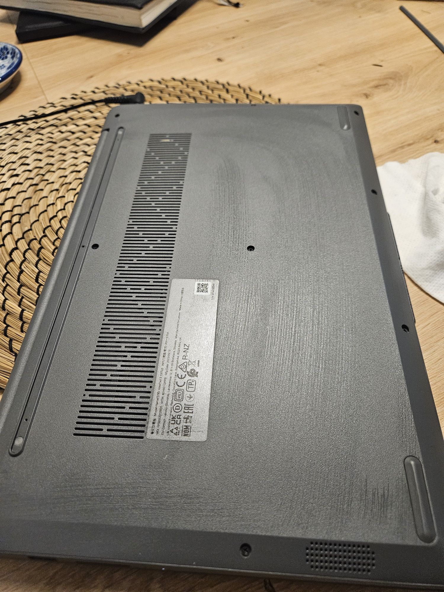 Laptop Lenowo IdeaPad3