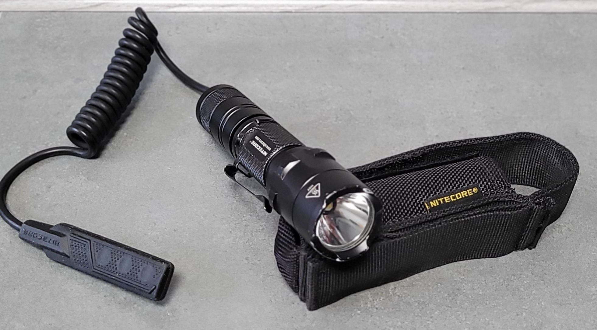 тактичний ліхтар nitecore P20 800 Lm