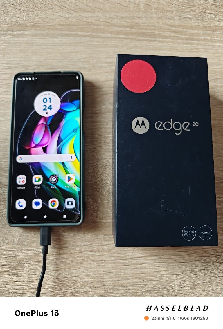 Motorola edge 20