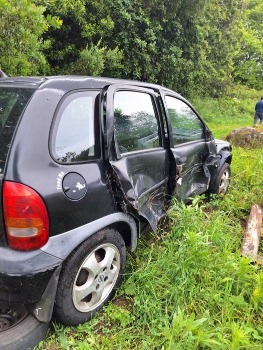 opel corsa b 1.2 16v ano 2000
