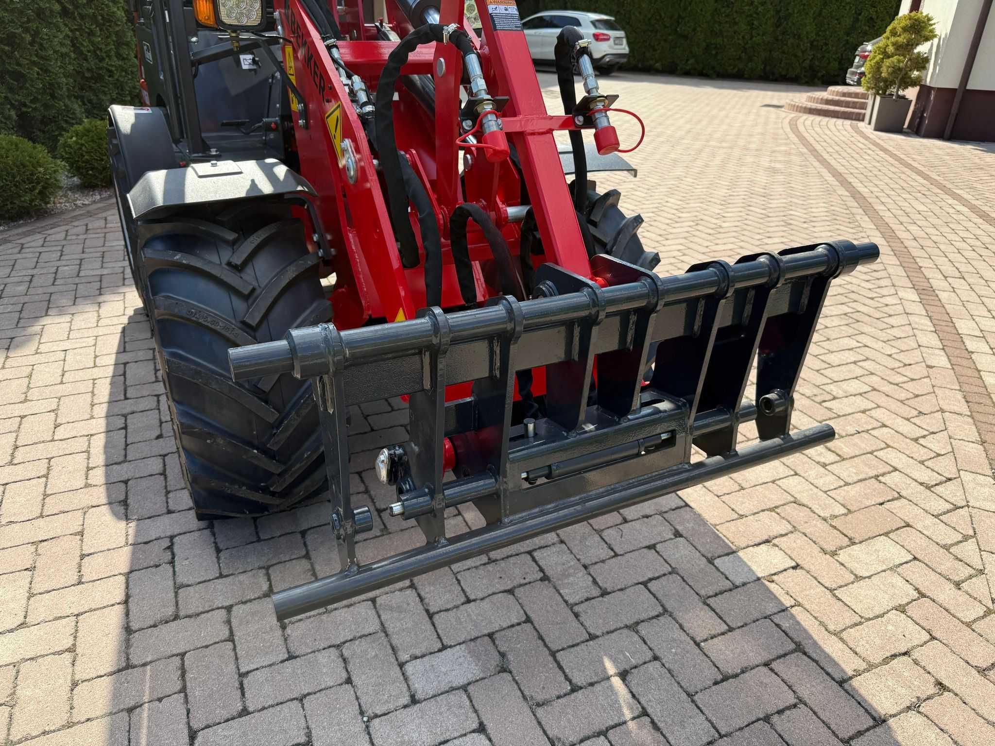 NOWA Mini ładowarka BEKKER W1160 Perkins/Rexroth/wąska/duży udźwig