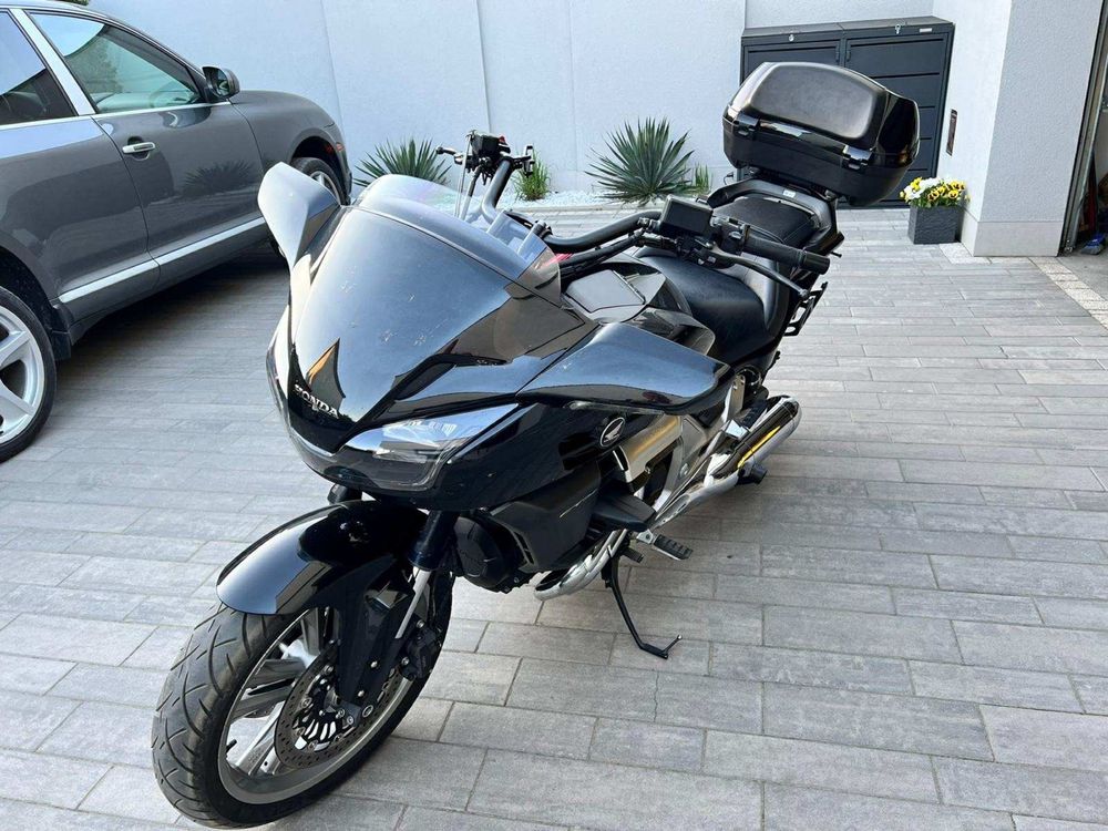 Продам мотоцикл Honda CTX 1300