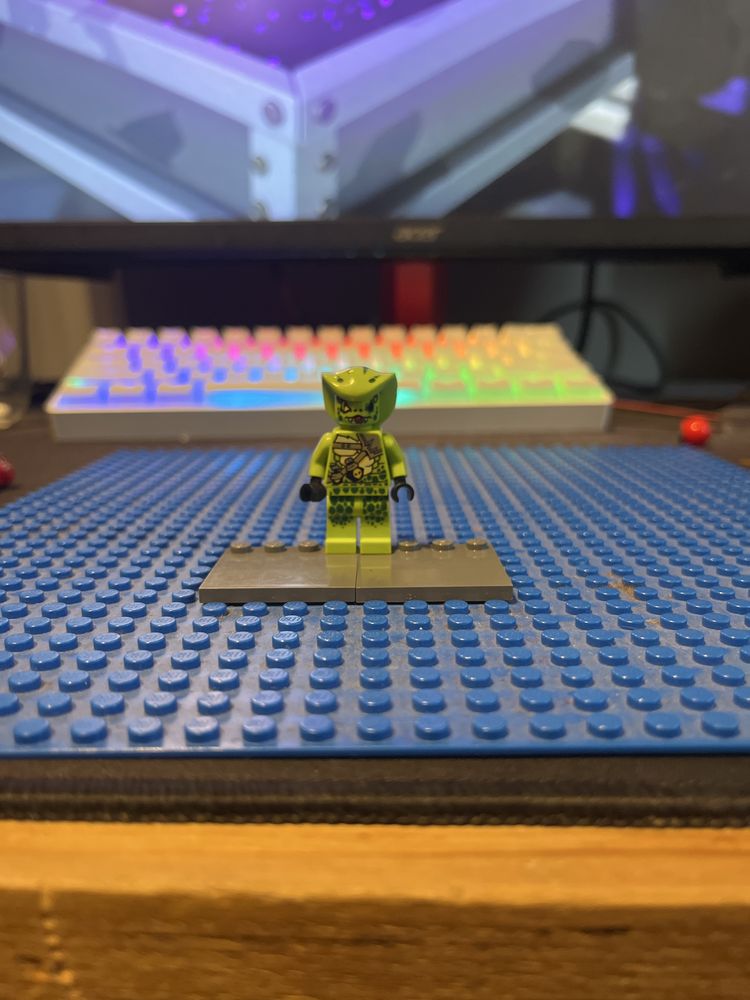 Wężon z seri lego ninjago
