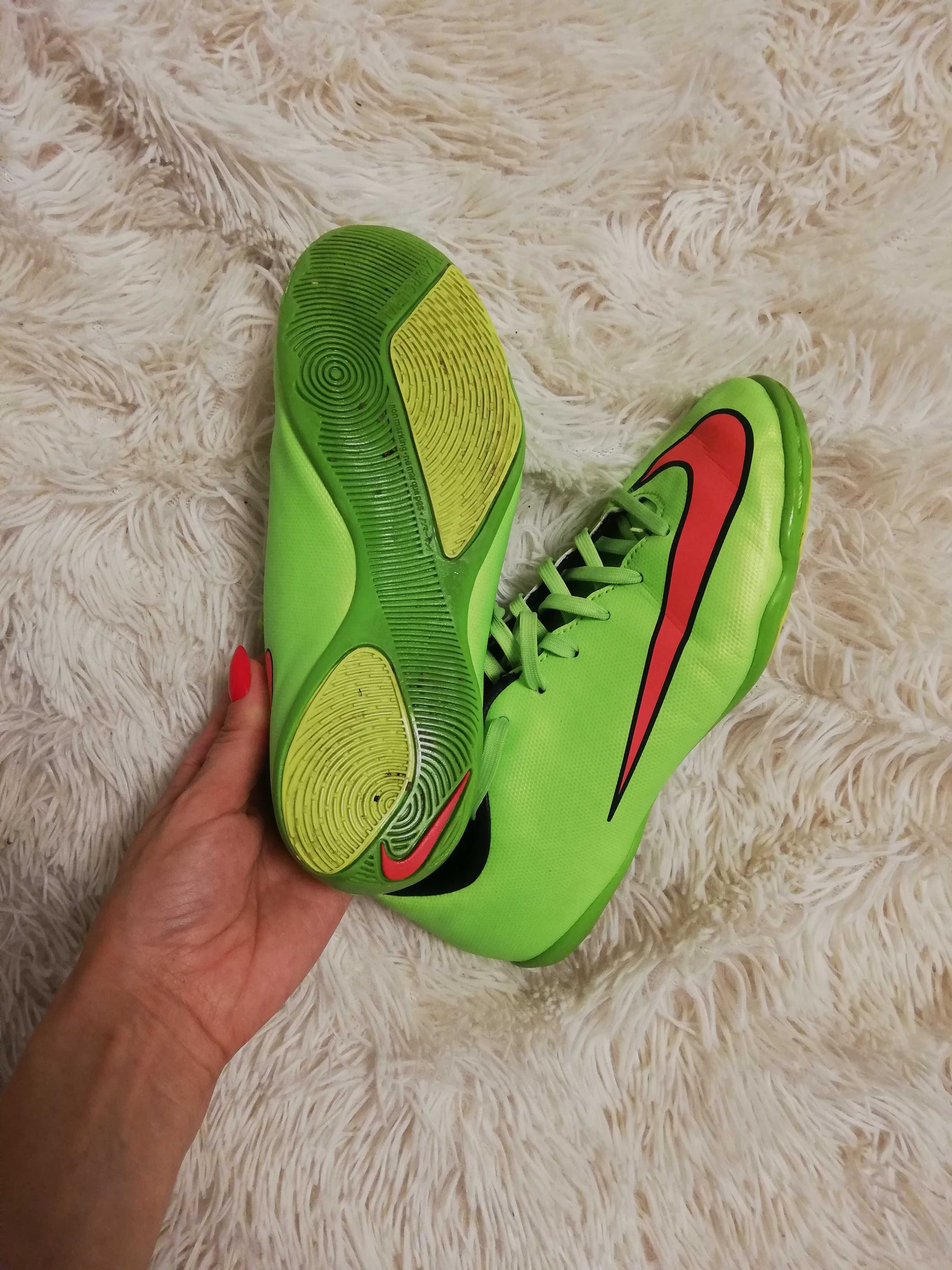 Nike Mercurial 34 halówki Nike 34 Mercurial neon