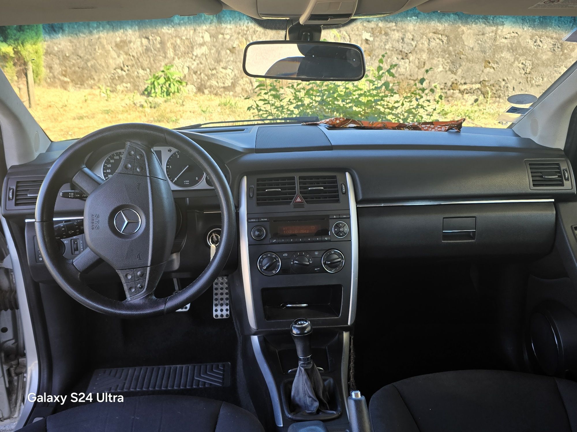 Vendo ou troco mercedes b180 cdi manual ler a descrição negociável