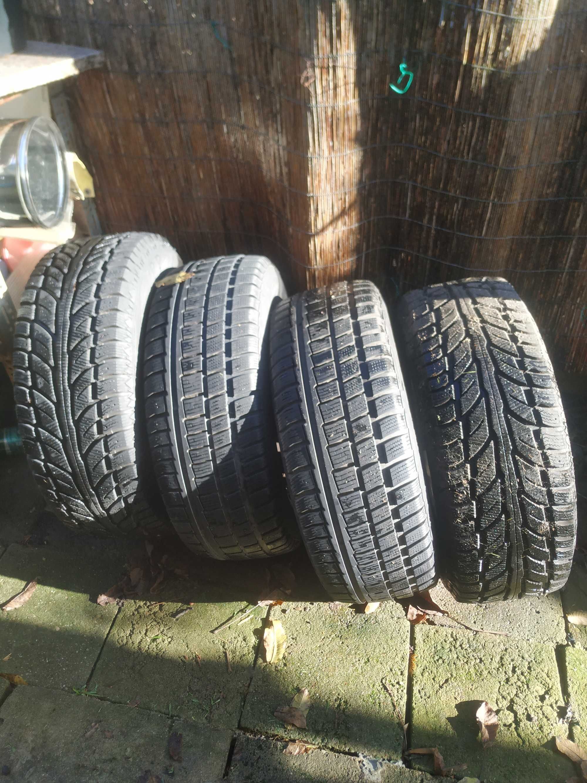 Opony zimowe Cooper 265/65R/17  z felgami do Toyoty Land Cruiser