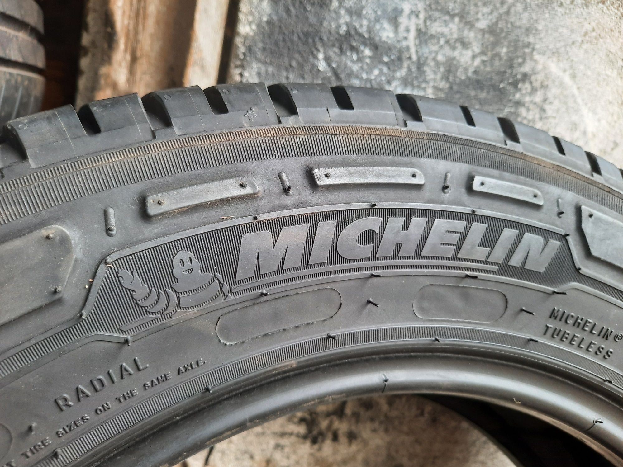 Літні шини 205/65 R16C Michelin Agilis 3 2шт. 7+мм 2021