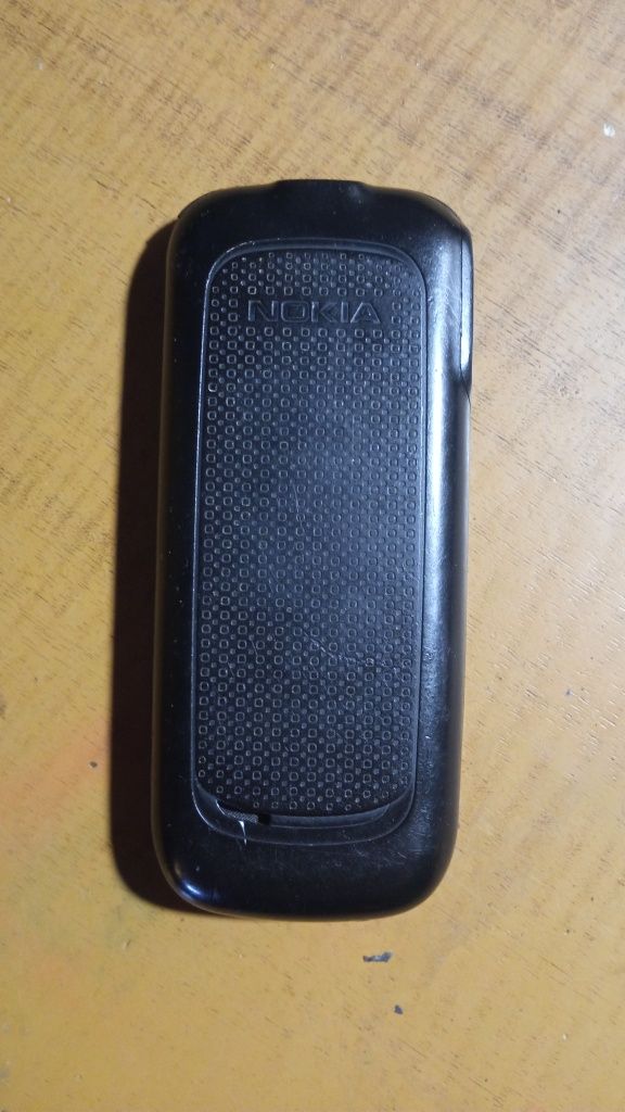 Продам телефон NOKIA model 2323