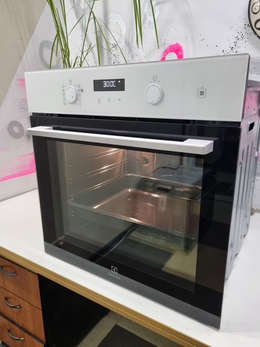 ТОП 2в1 пароварка + духова шафа духовка пічка + пар Electrolux (Italy)
