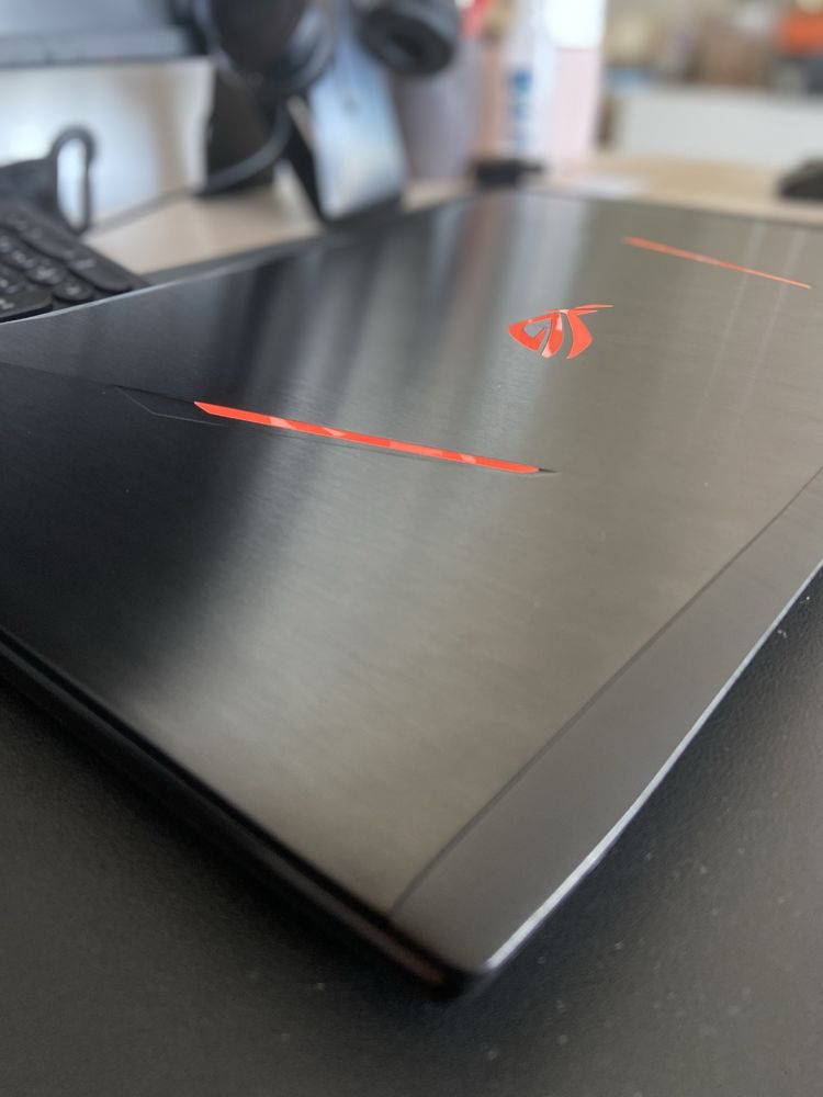 Potência de Jogos: Asus Strix GL702VM - 77A06PB1 em Excelente Estado
