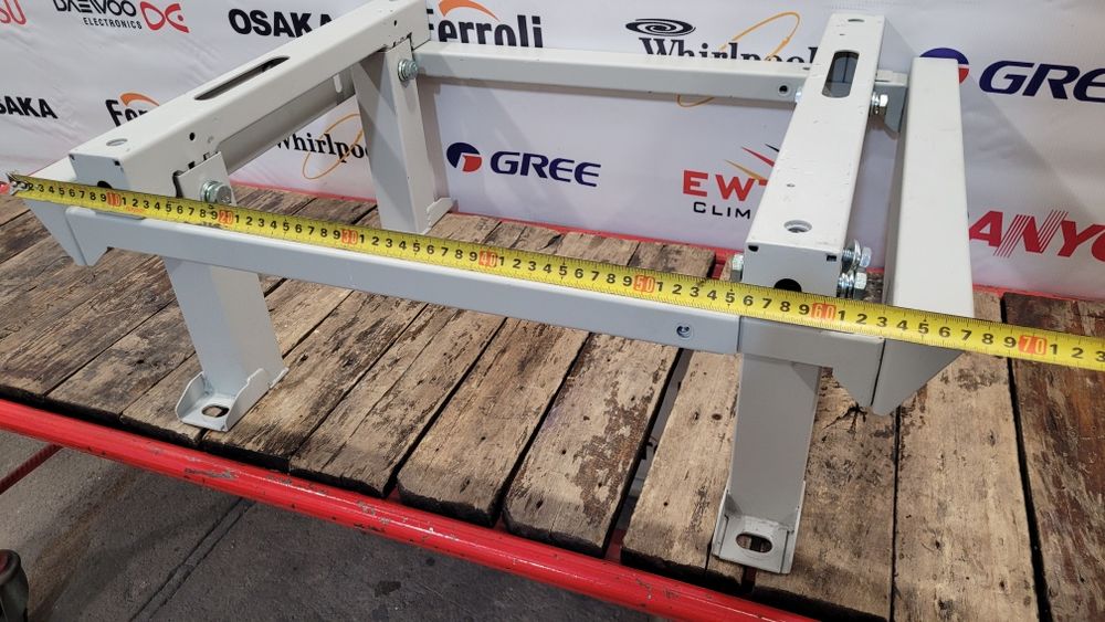 Стойка для кондиционера.