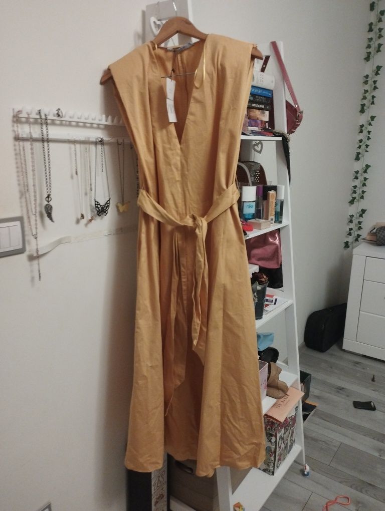 Zara sukienka midi