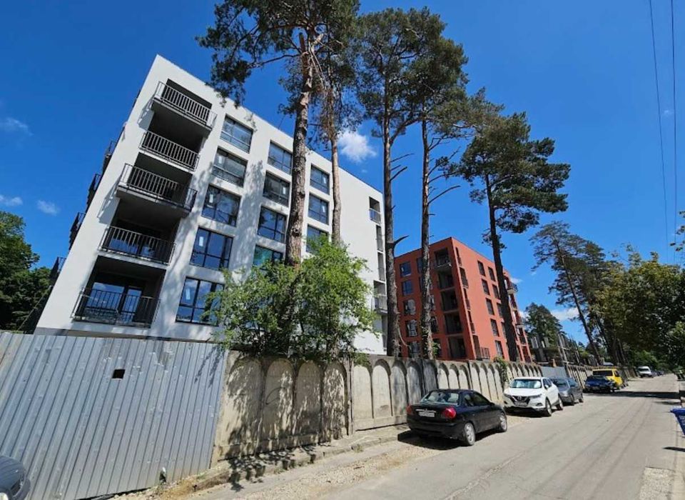 ПРОДАЄМО 2 кім квартиру без комісії Брюховичі посеред лісу