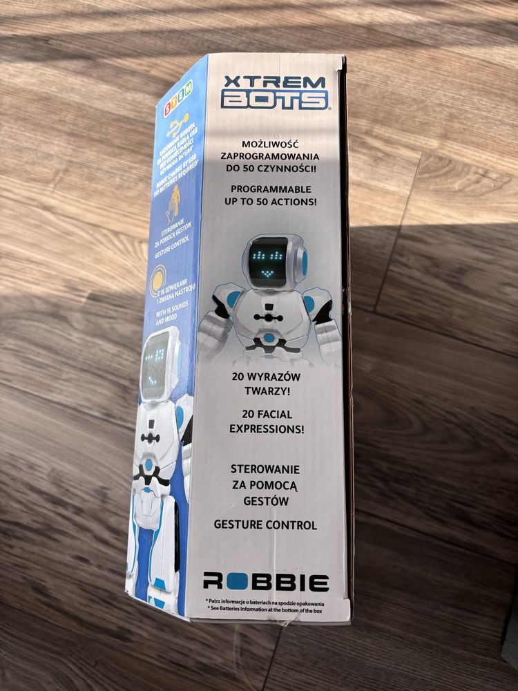 Robot zdalnie sterowany robbe xtrem bots