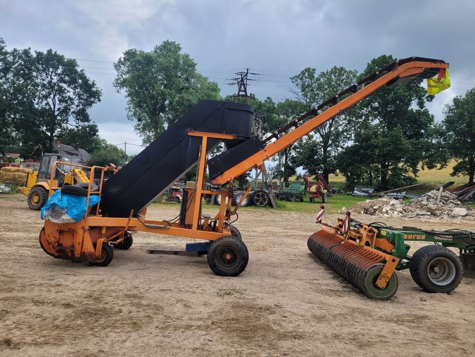 Pryzmownik podbierak pryzm taśmociąg załadunkowy