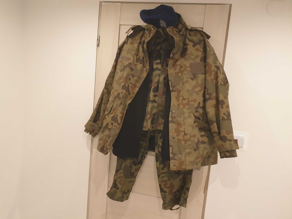 Mundur wojskowy do szkoły mundurowej  komplet + buty