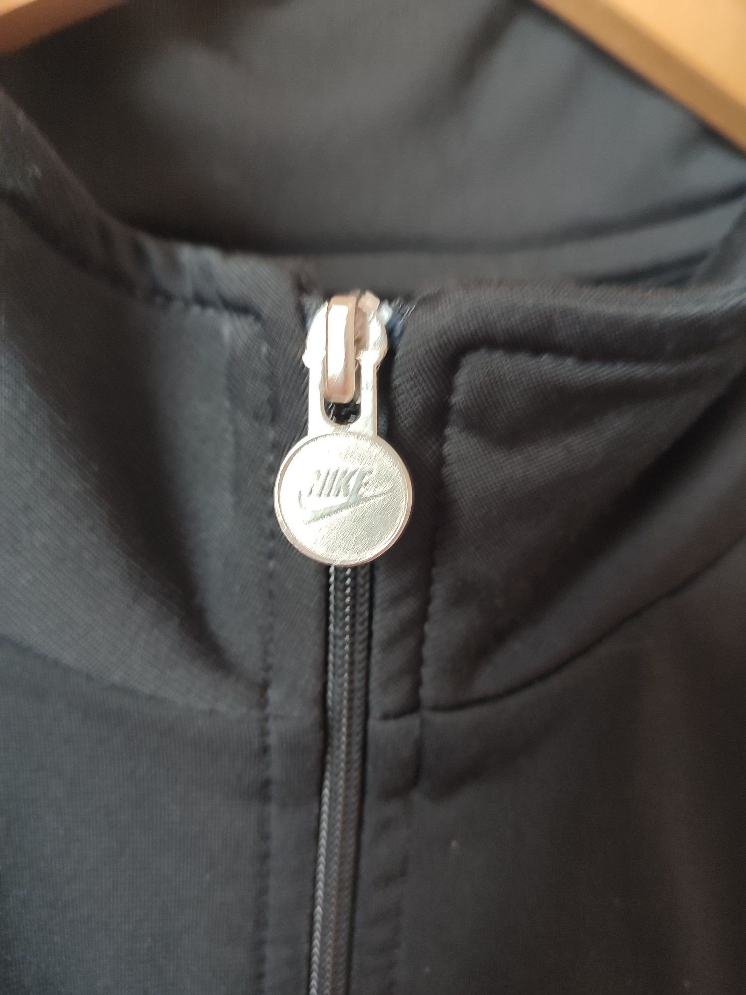 Nike. Спортивна кофта. L
