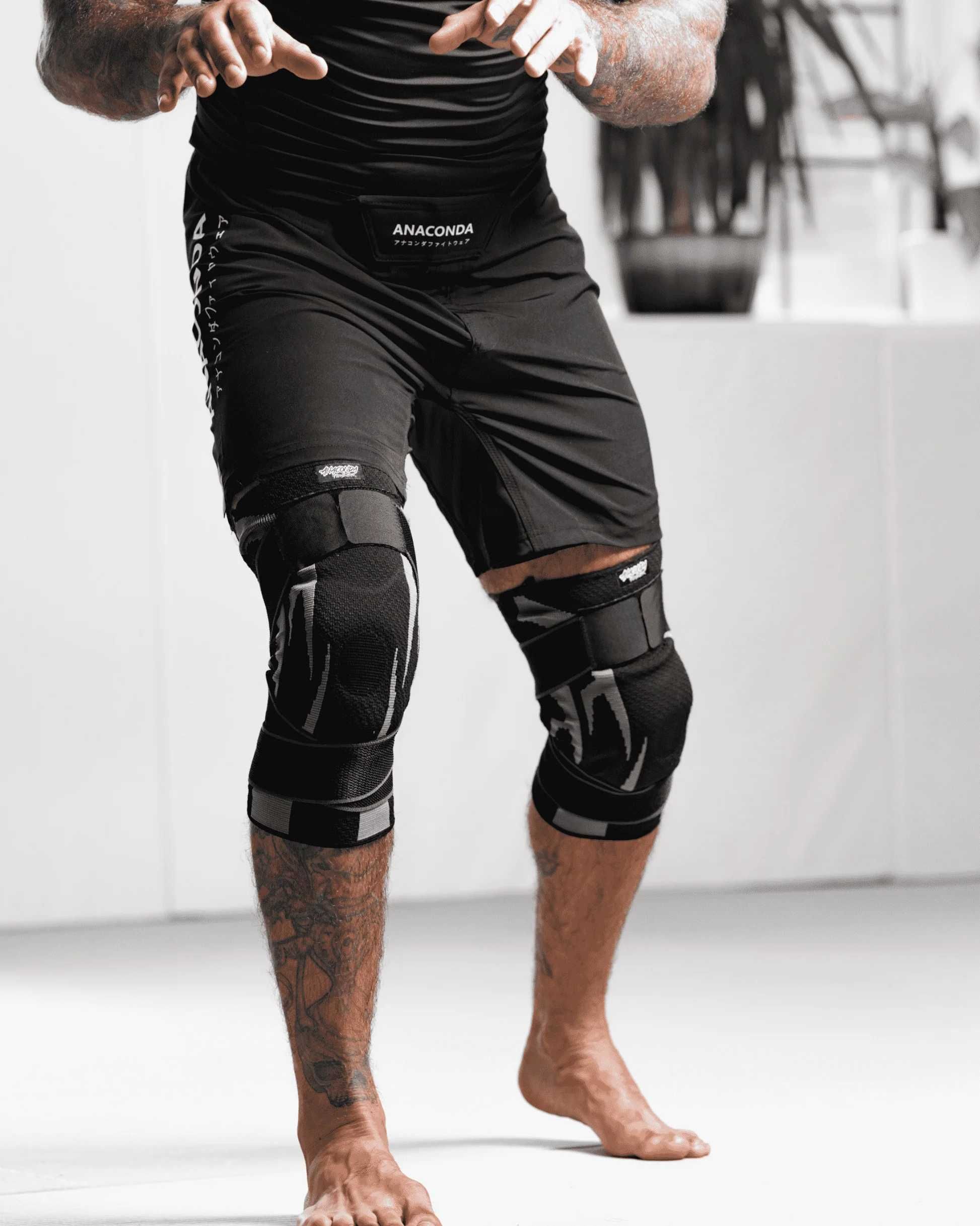 Joelheiras Anaconda Fightwear com estabilizador