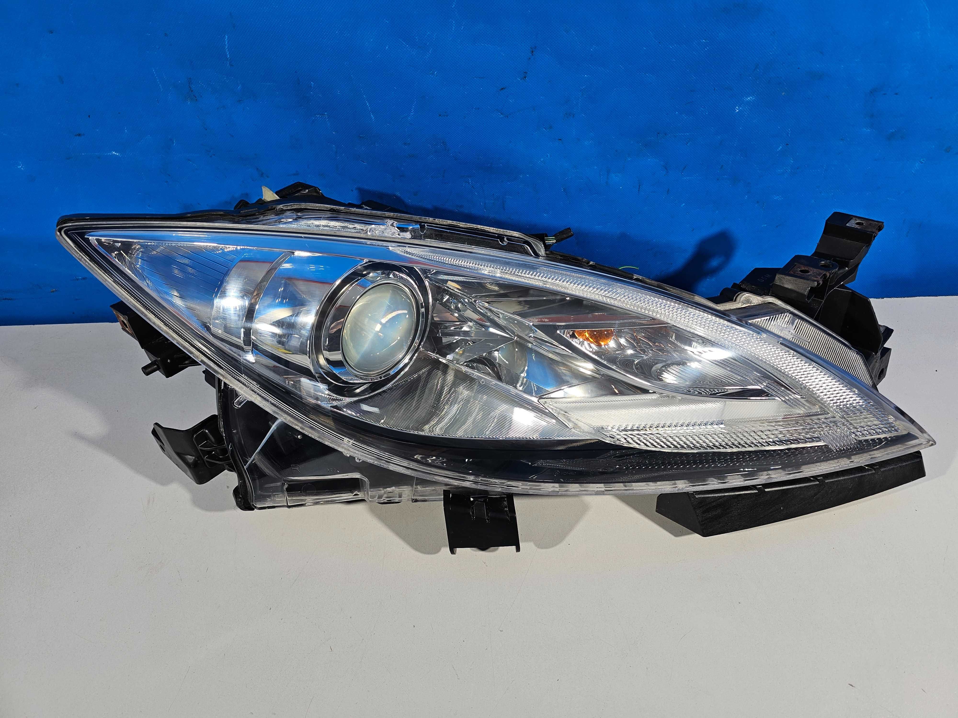 Mazda 6 GH Lift Lampa Przód Przednia Prawa Bi-Xenon Skrętny Skrętna EU