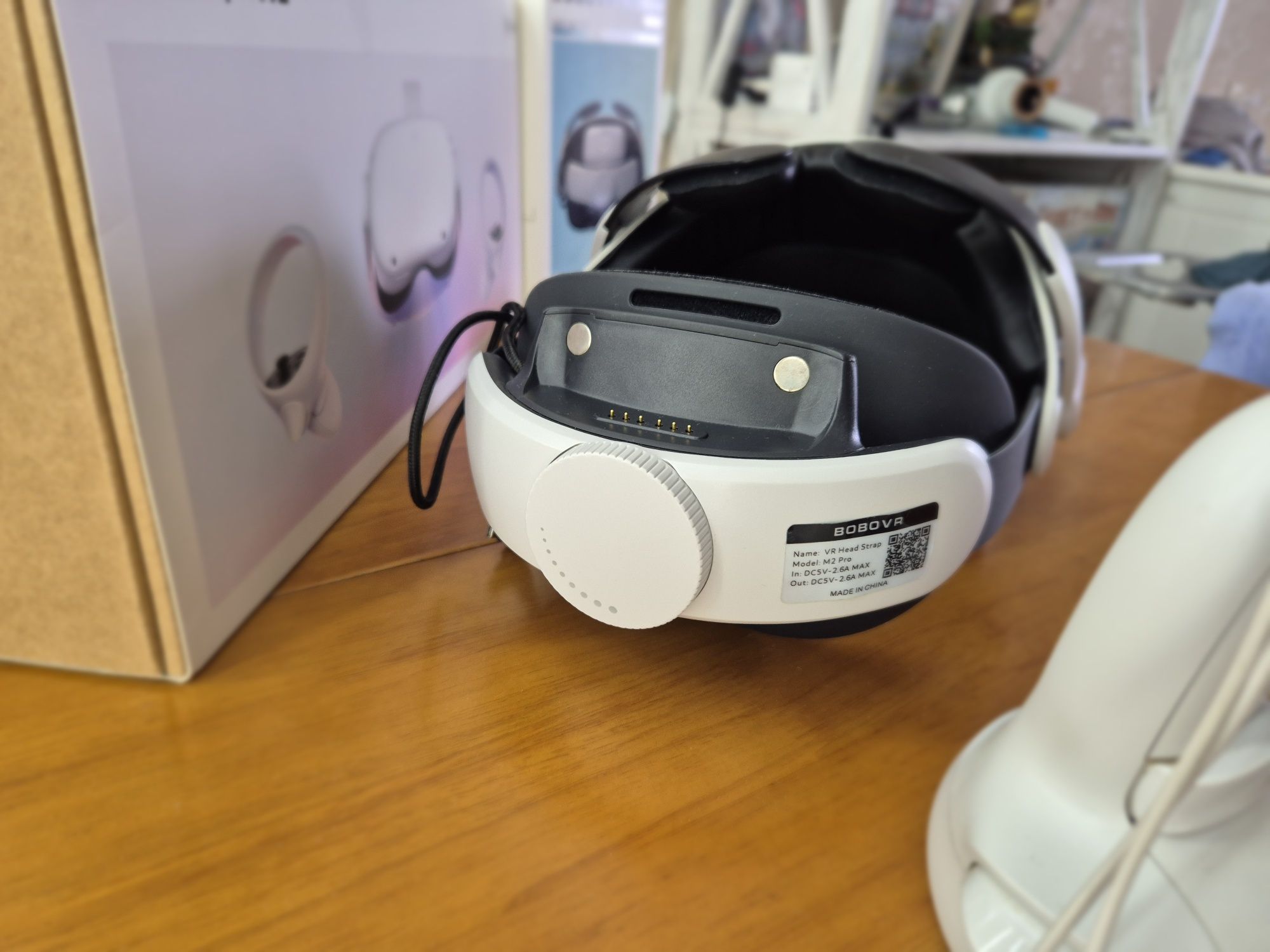 Oculus Quest 2 (128 ГБ) + Bobo VR M2 Pro