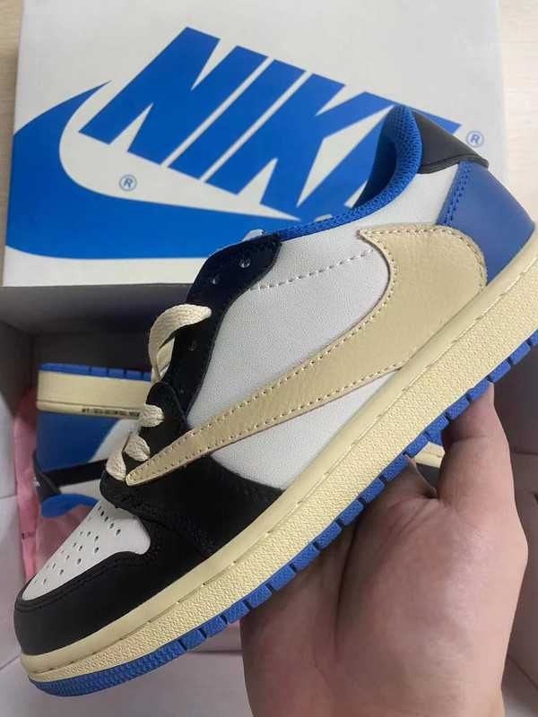 Nowe buty Jordan1_Retro_Low_OG SP_Fragment x_Travis Scott R.41
