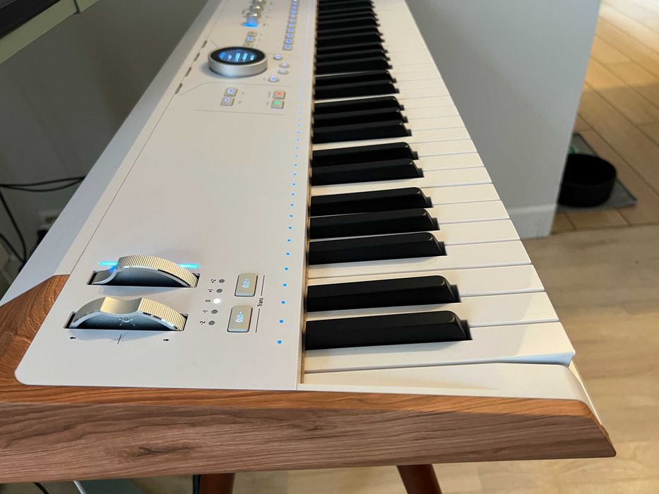 Arturia Astrolab 61 stan idealny (opcj.nóżki) + 30k brzmień Analog Lab