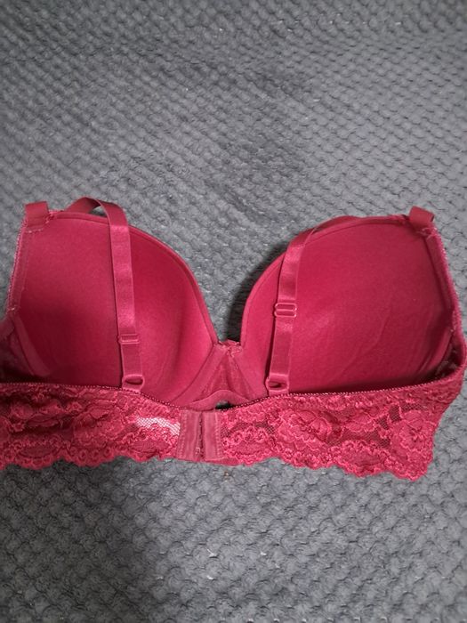 Biustonosz Cubus roz.85 C jak nowy