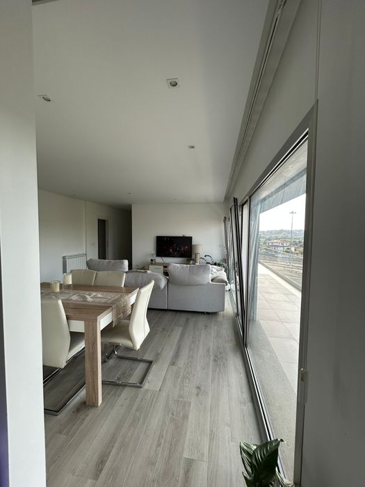 Apartamento T2 com vista desafogada