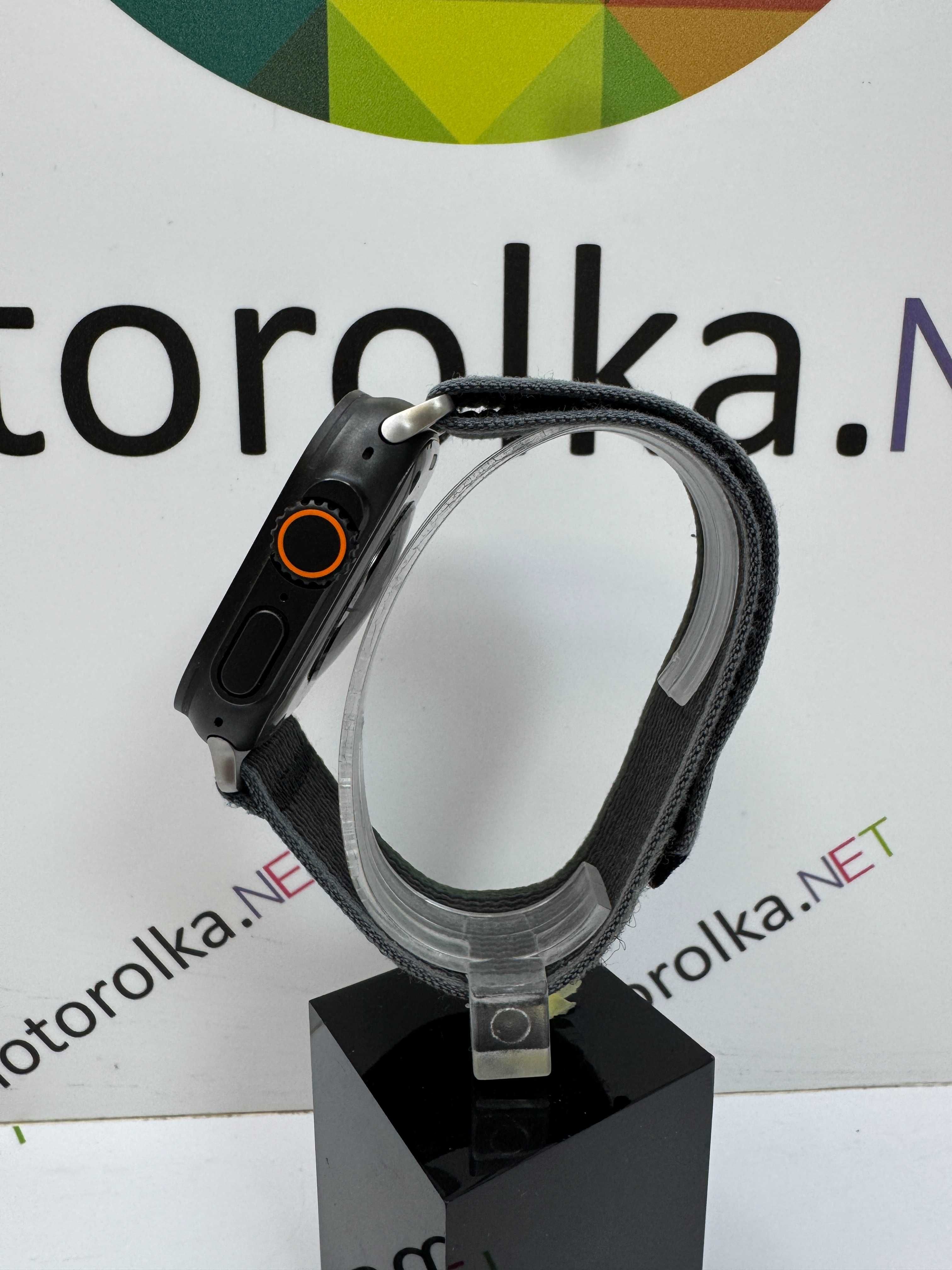 Apple Watch Ultra 2 49mm Black Titanium Case with Black Trail Loop