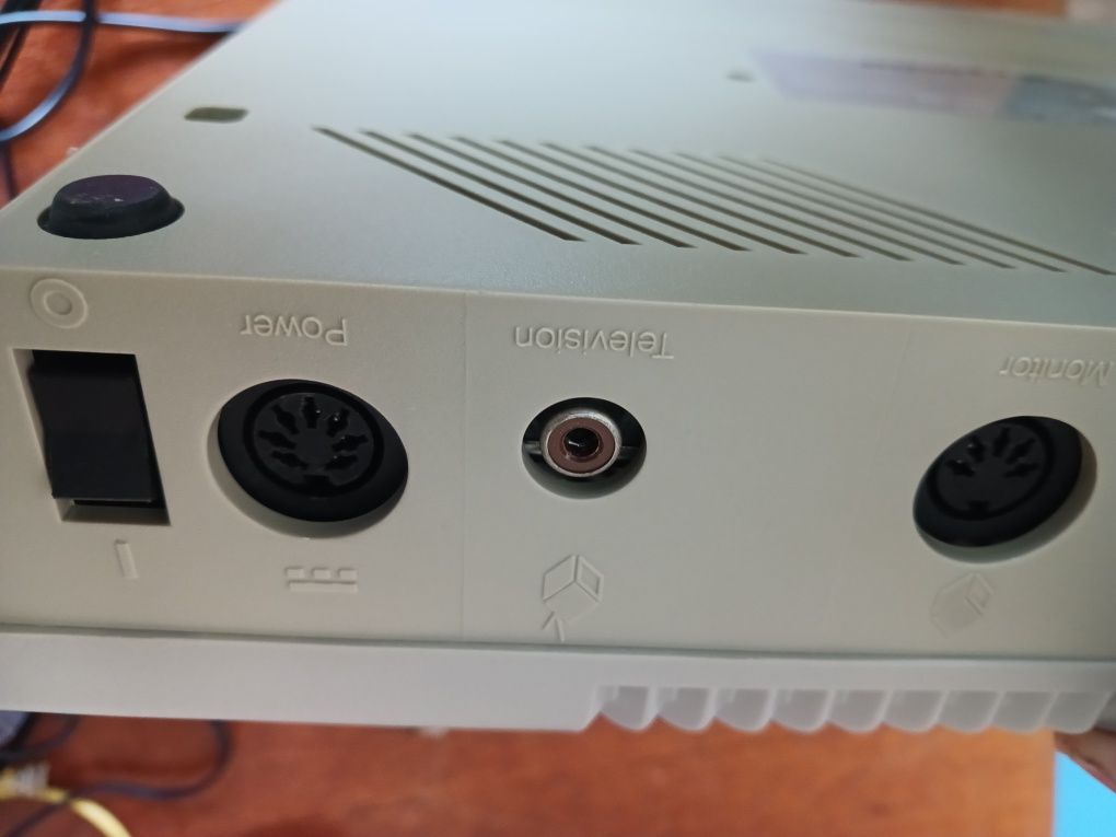 Комп'ютер Atari 130 XE