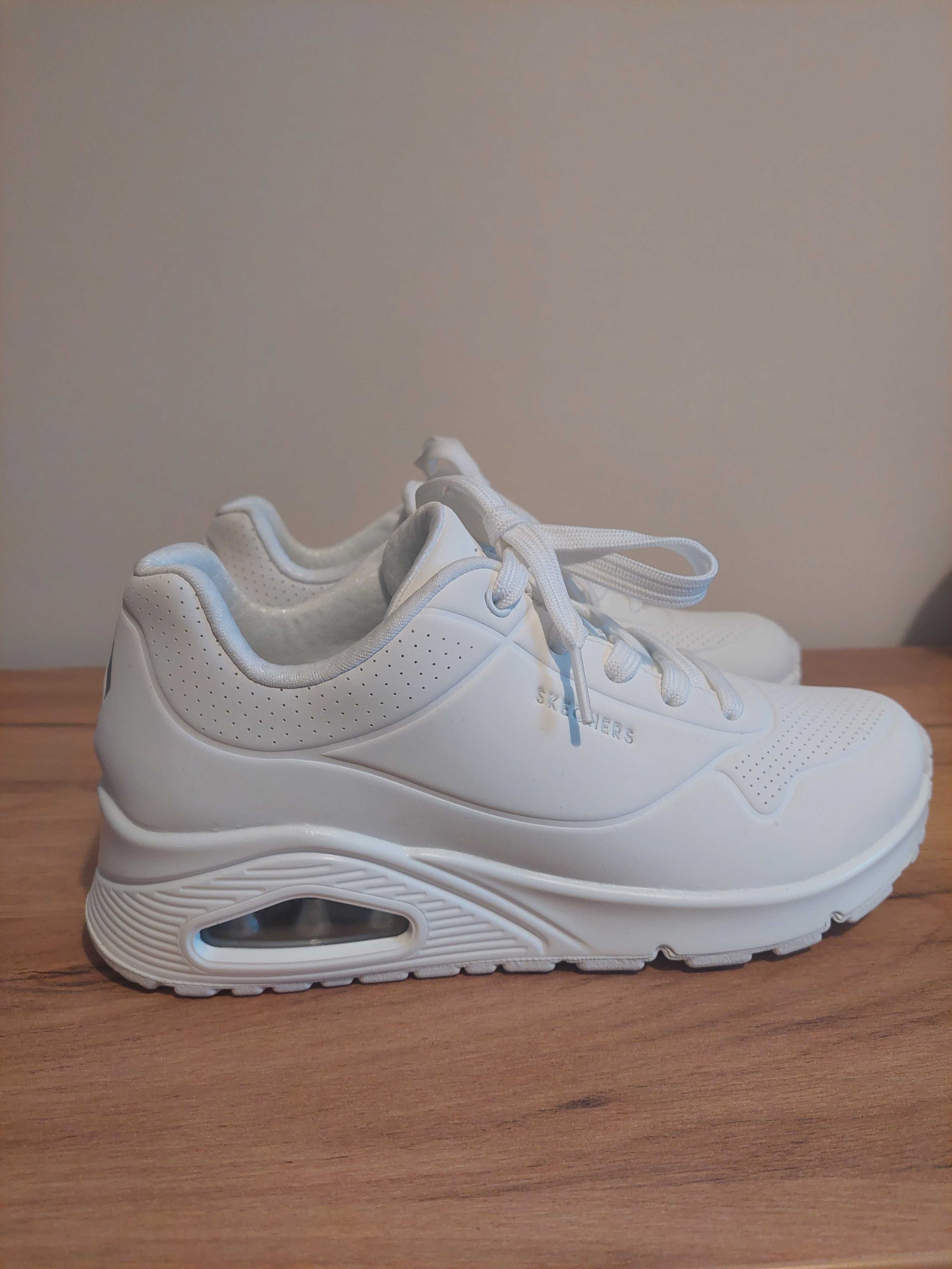 Damskie Sneakersy Skechers 37,5 Białe