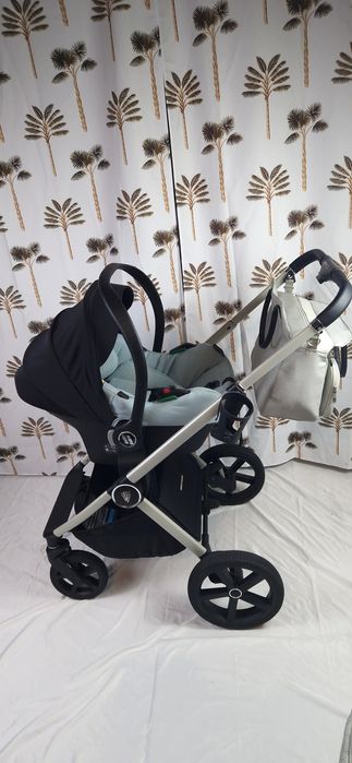 Wózek Venicci Tinum Upline 3w1