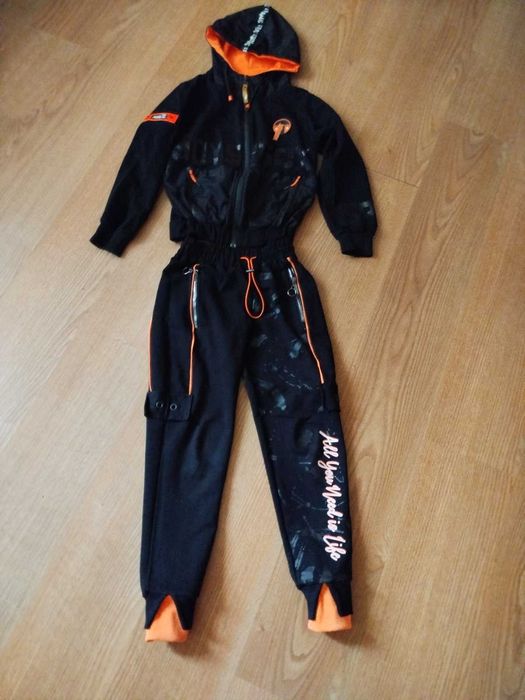 Яркий спортивный костюм Beneti 140 Турция